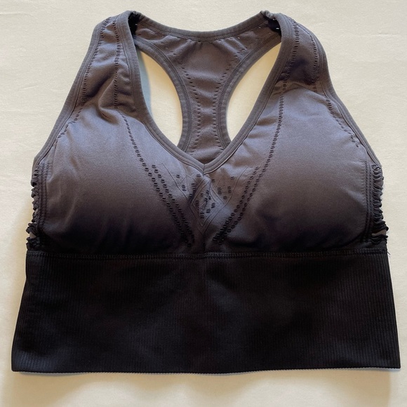 Bella Movement Other - Bella Movement Ombré Crochet Sports Bra Size Large